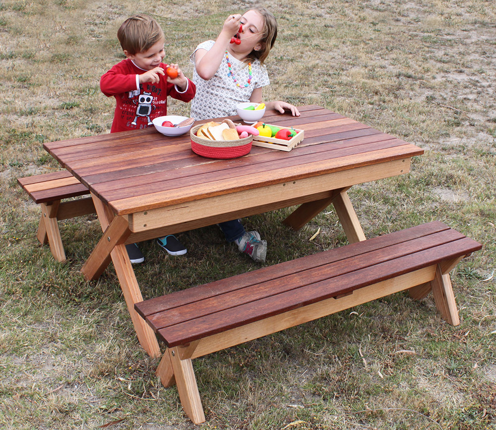 patio table with bench seat